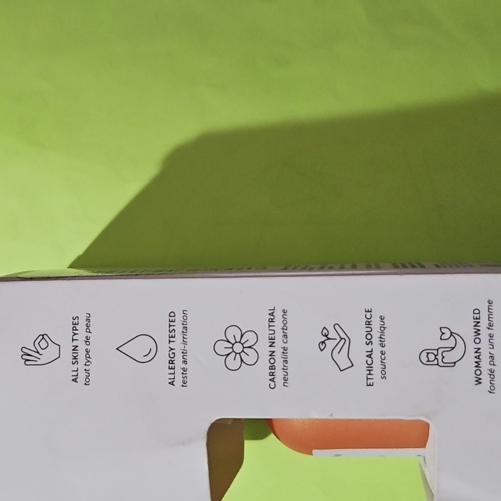 Earth Harbor Anchor Bio-Retinol Vitality Serum! NEW!! - Picture 9 of 10